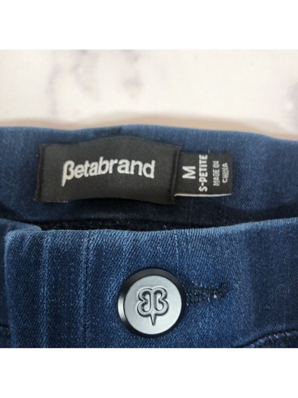 Betabrand Straight-Leg | 4-Pocket Pull On Yoga Denim Pant Medium, Short Petite - Picture 7 of 13
